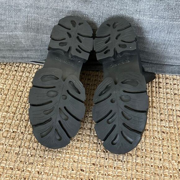 Farm Rio Black Chelsea Lug Sole Boots with Beaded Backstay – Size 8, Worn Once - Picture 4 of 5